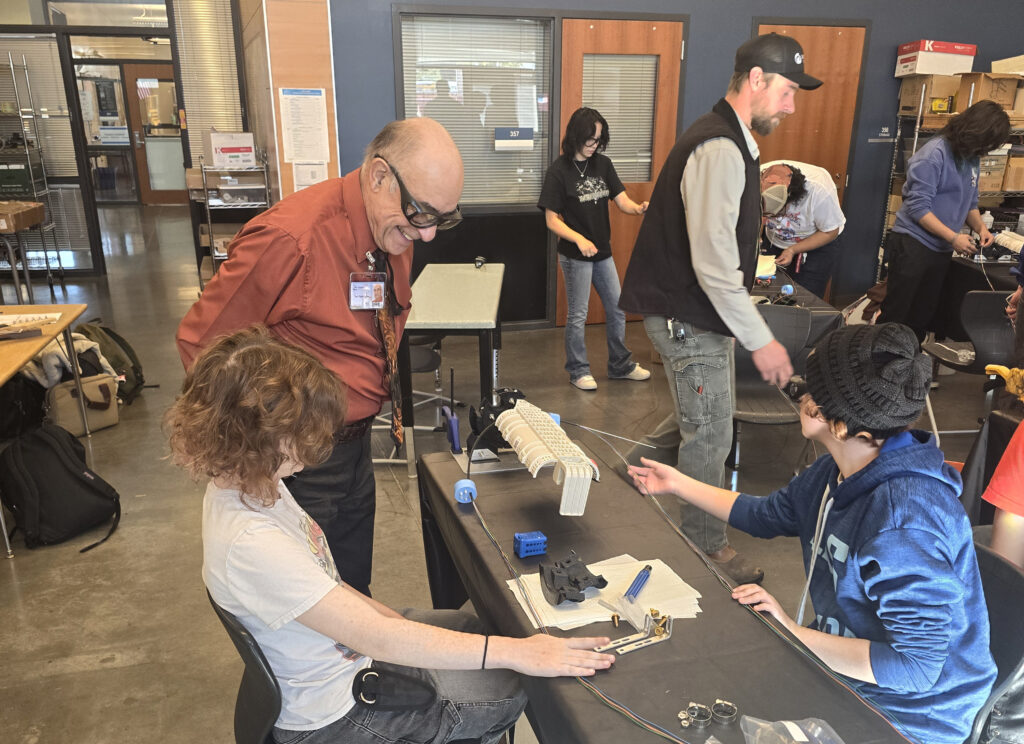 Whidbey Telecom and Sno Isle Tech teach students fiber optic training